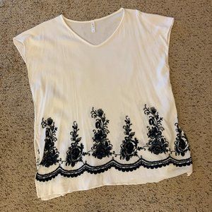 NWOT Francesca's White Embroidered Coverup, L